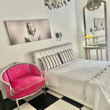 Dell'orologio Bed & Breakfast Acquaviva delle Fonti
