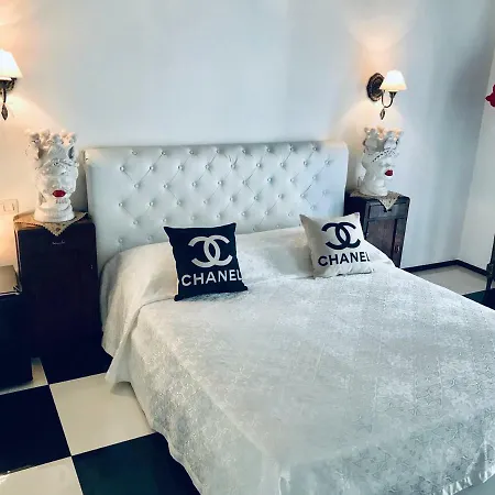 Dell'orologio 아쿠아비바 델레 폰티