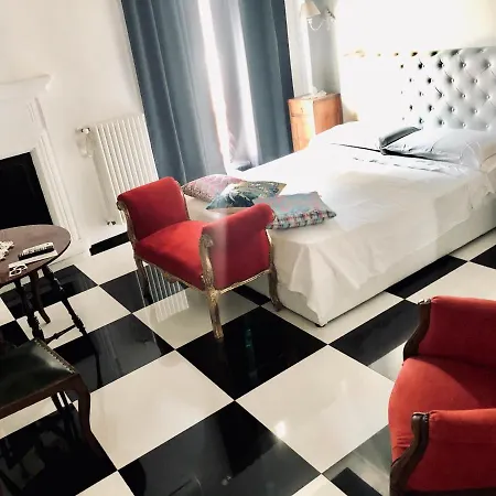 Dell'orologio Bed & Breakfast Acquaviva delle Fonti