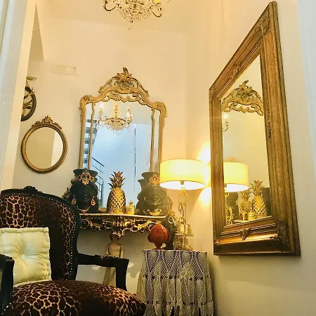 Dell'orologio Bed & Breakfast Acquaviva delle Fonti