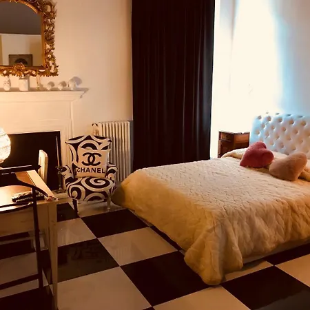 Dell'orologio Bed & Breakfast